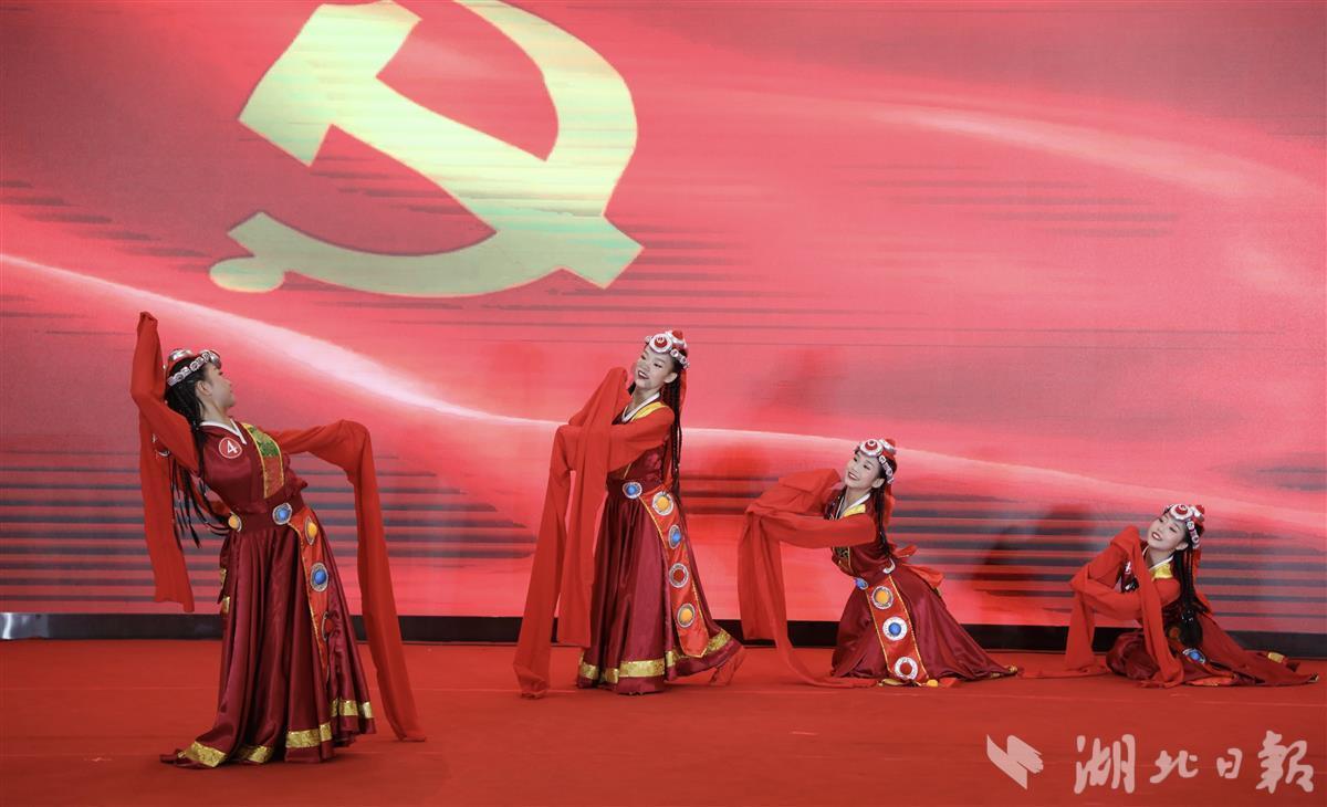 逃出豪华宫殿