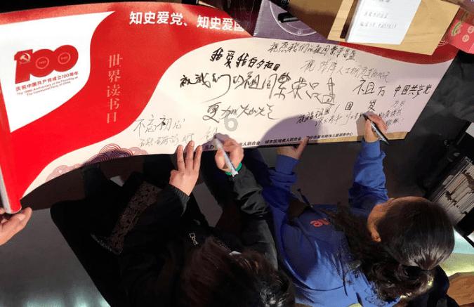 时尚希腊女神装